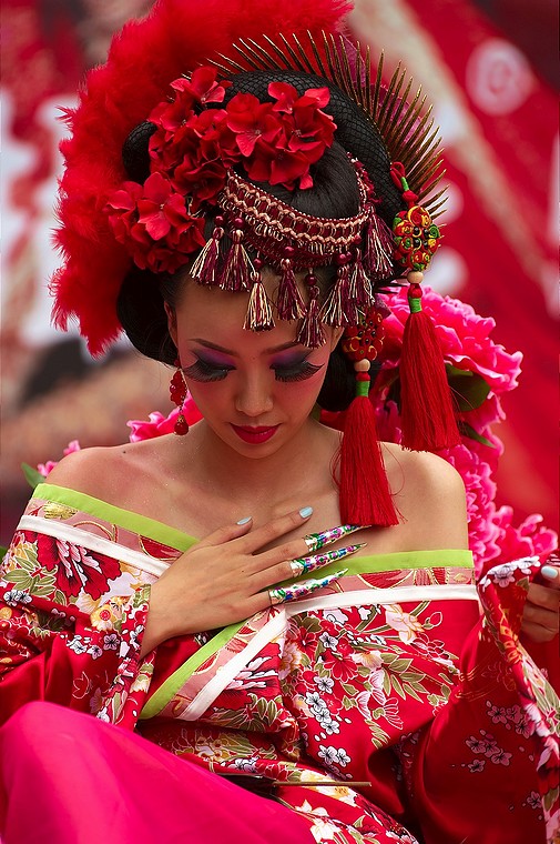Chińskie suknie ślubne - Zdjęcie 16 z 31